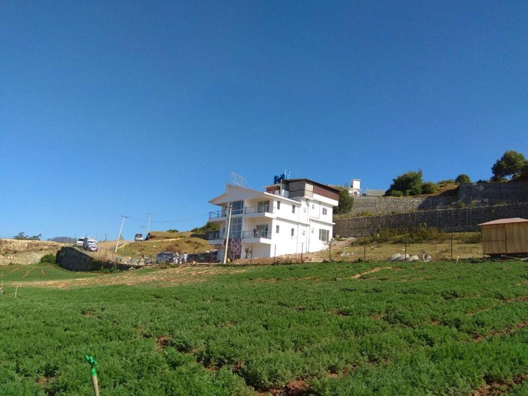 Runs Residency Hotel Ooty Buitenkant foto