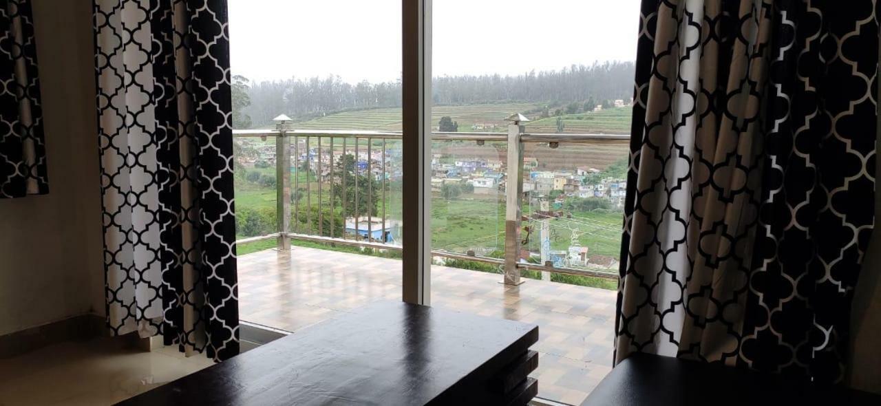 Runs Residency Hotel Ooty Buitenkant foto