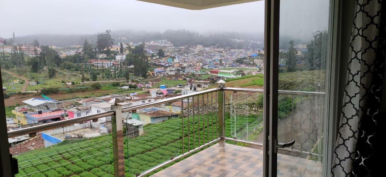 Runs Residency Hotel Ooty Buitenkant foto